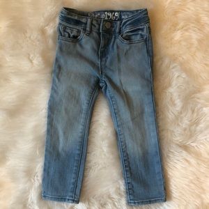 EUC 2 Years Gap Light Indigo Mini Skinny Jeans!👖
